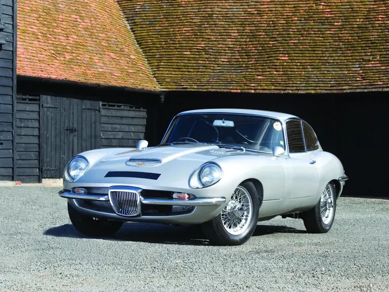 1965 Jaguar E-Type Series 1 - Image 2 of 2