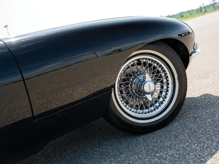 1965 Jaguar E-Type Series 1 - Image 10 of 25