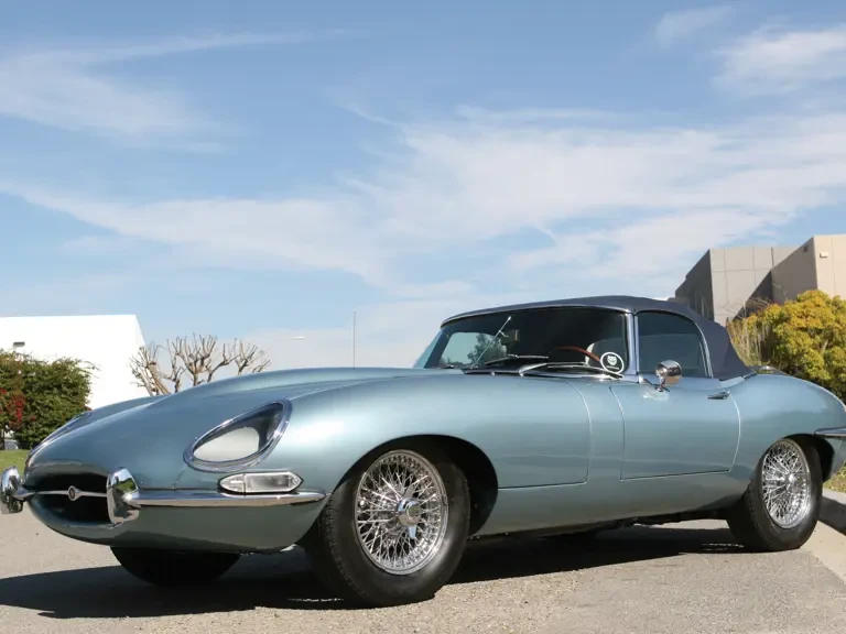 1965 Jaguar E-Type Series 1 - Image 2 of 2