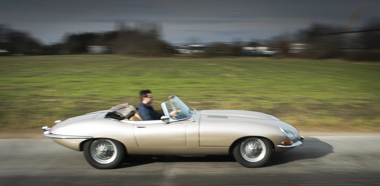 1965 Jaguar E-Type Series 1 - Image 13 of 31