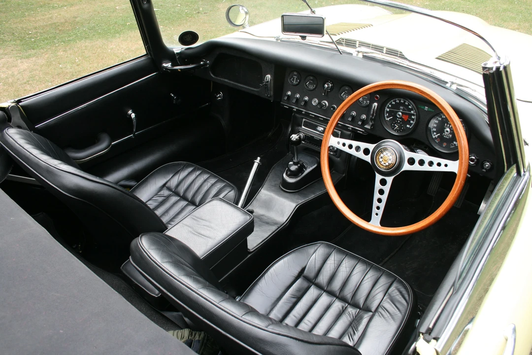 1965 Jaguar E-Type Series 1 - Image 4 of 8