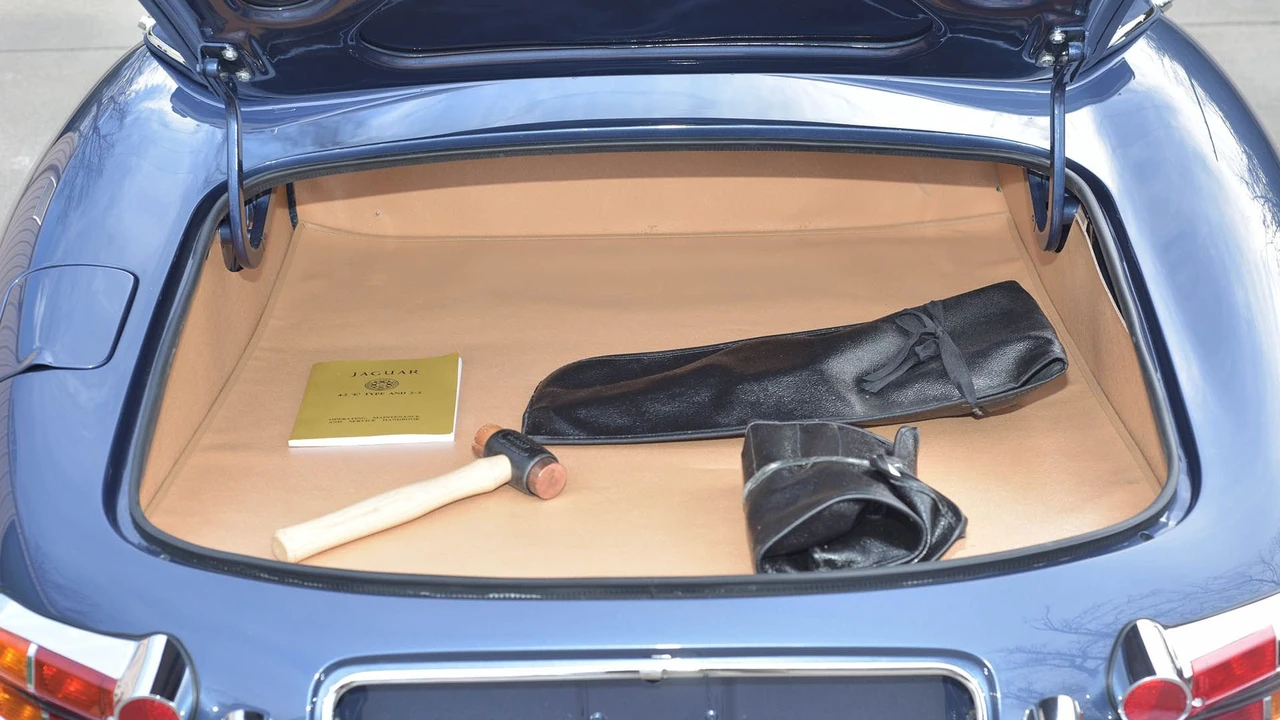 1965 Jaguar E-Type Series 1 - Image 10 of 31