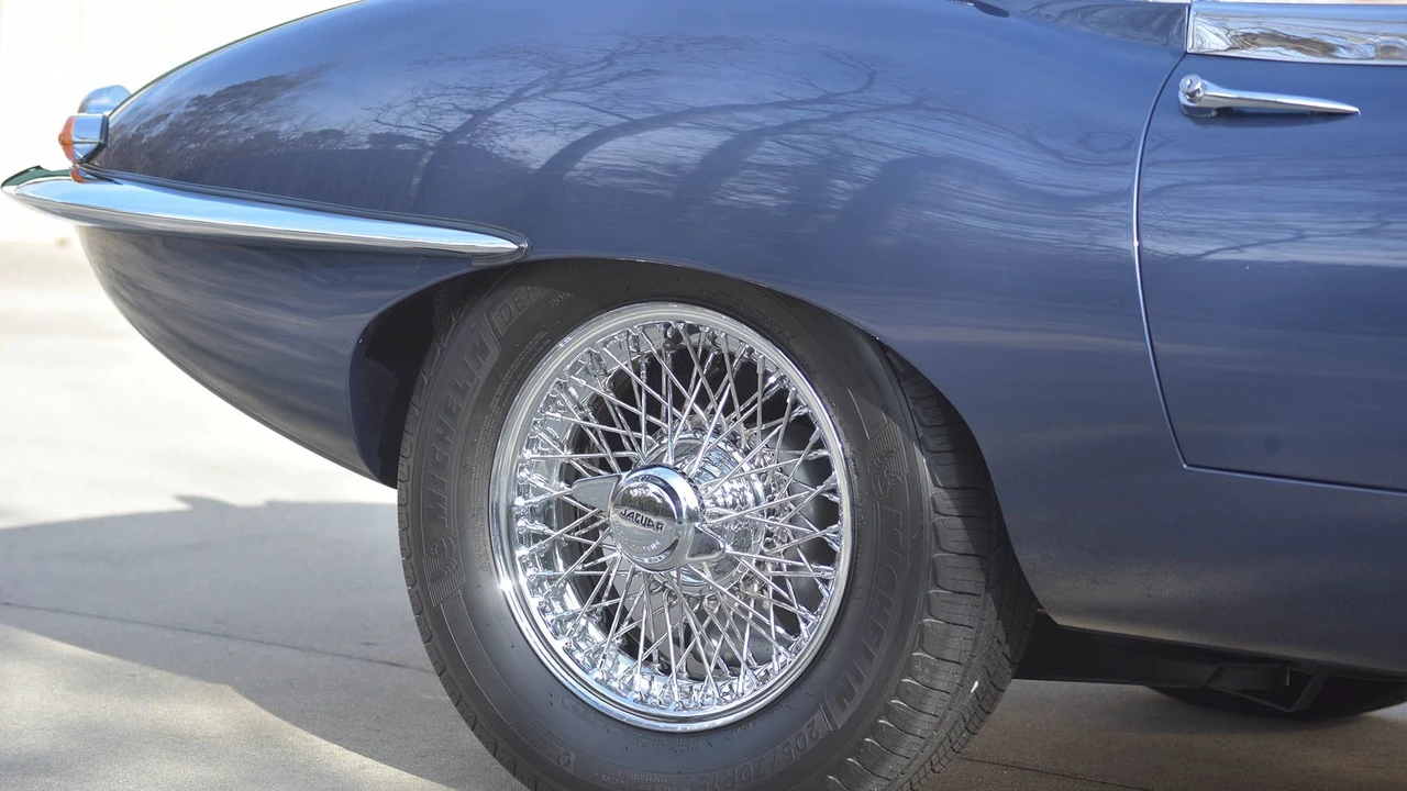 1965 Jaguar E-Type Series 1 - Image 24 of 31