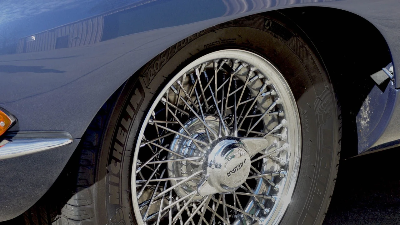 1965 Jaguar E-Type Series 1 - Image 27 of 31