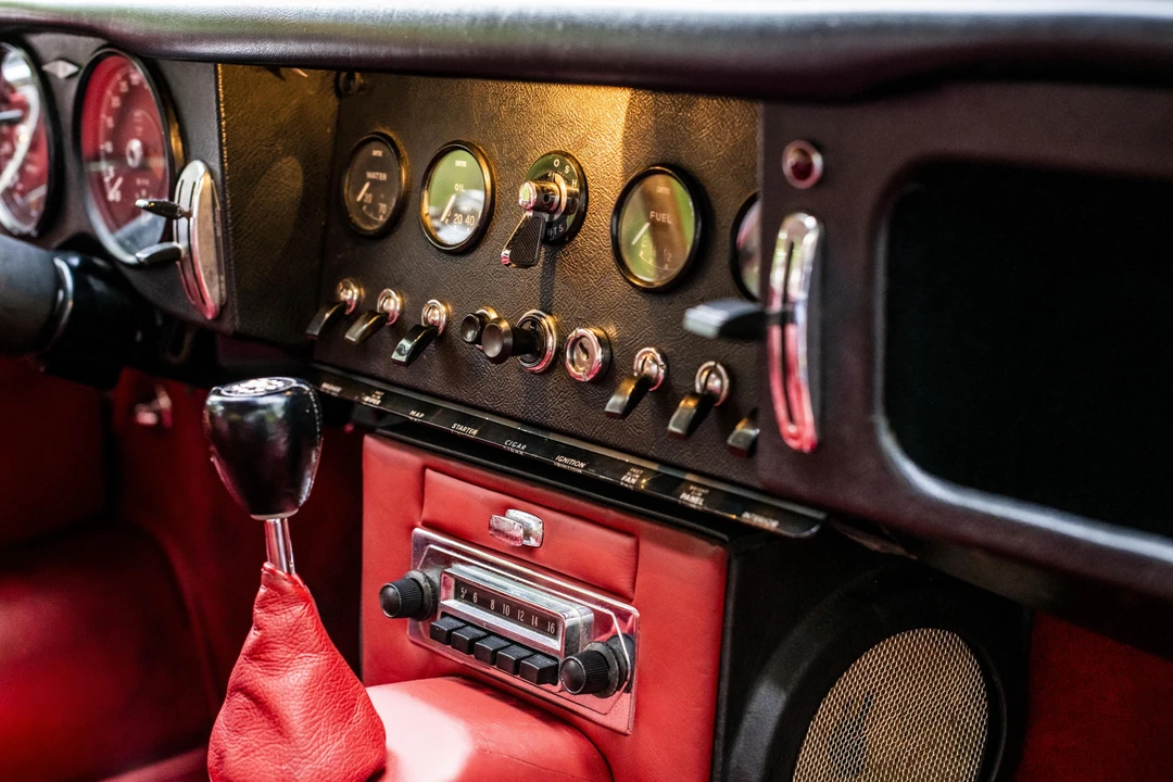 1965 Jaguar E-Type Series 1 - Image 17 of 31