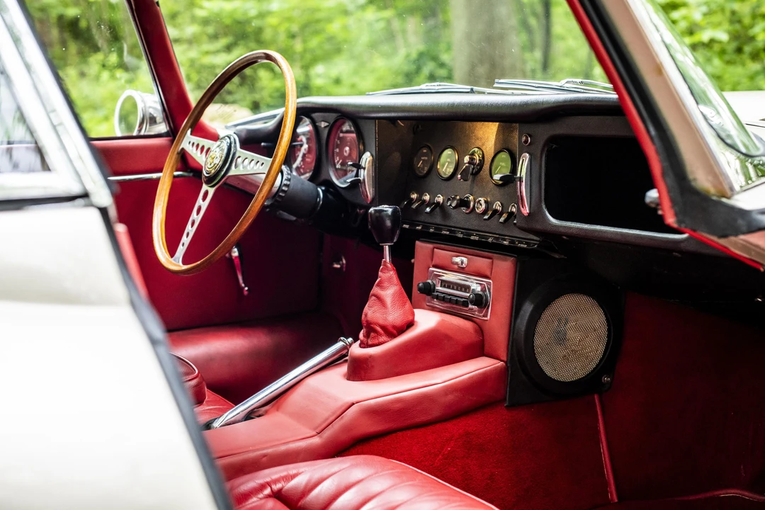 1965 Jaguar E-Type Series 1 - Image 9 of 31
