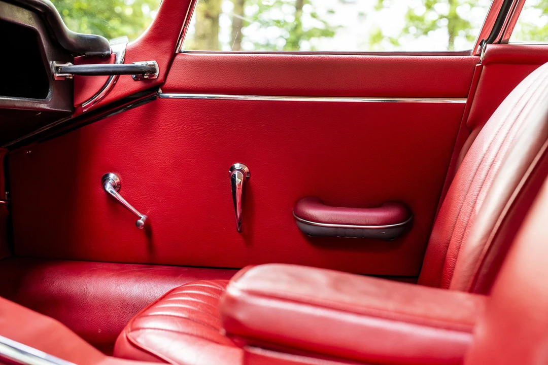 1965 Jaguar E-Type Series 1 - Image 19 of 31