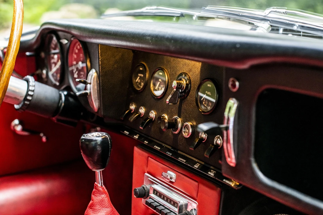 1965 Jaguar E-Type Series 1 - Image 16 of 31