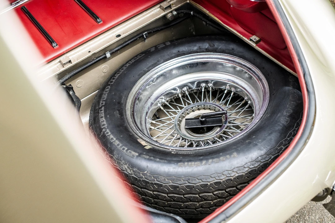 1965 Jaguar E-Type Series 1 - Image 21 of 31