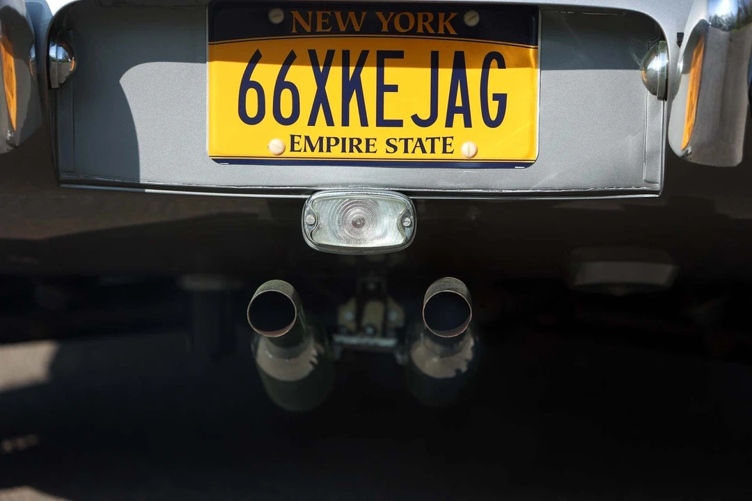 1965 Jaguar E-Type Series 1 - Image 24 of 31