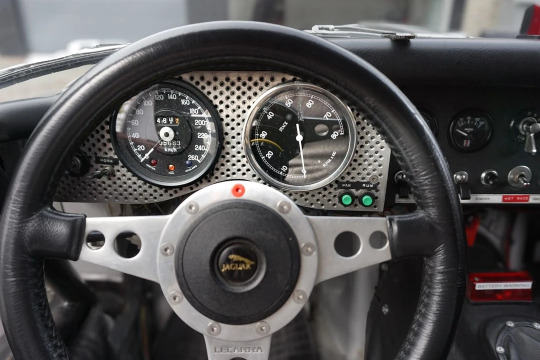 1965 Jaguar E-Type Series 1 - Image 28 of 31