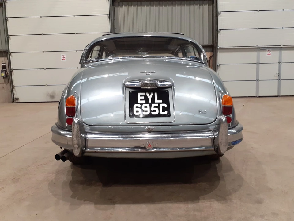 1965 Jaguar Mark II - Image 8 of 30
