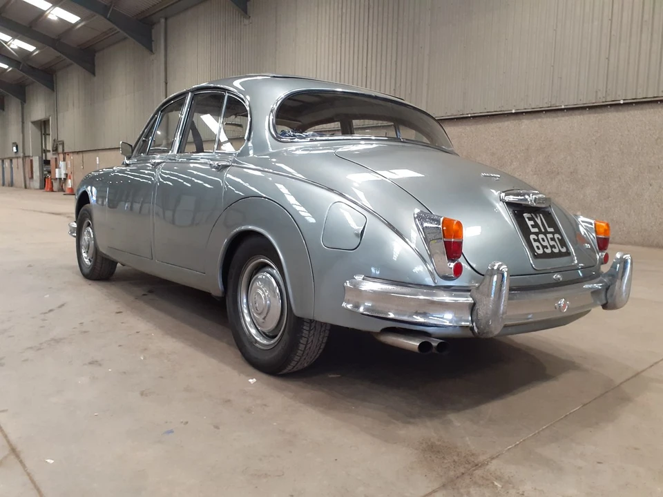 1965 Jaguar Mark II - Image 11 of 30