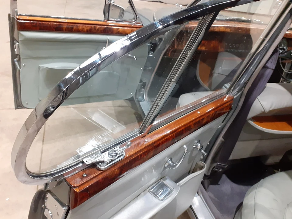 1965 Jaguar Mark II - Image 25 of 30
