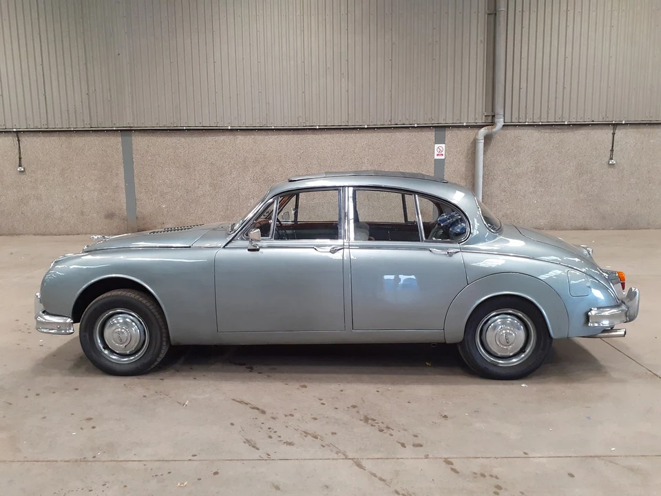 1965 Jaguar Mark II - Image 10 of 30