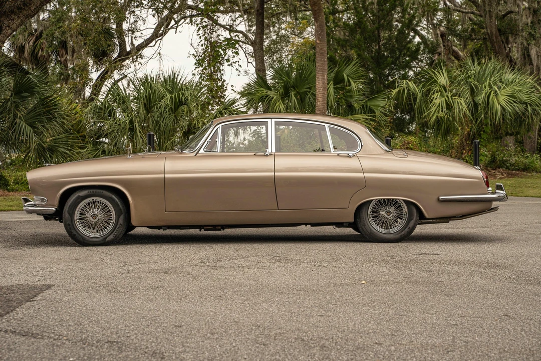 1965 Jaguar Mark II - Image 23 of 31