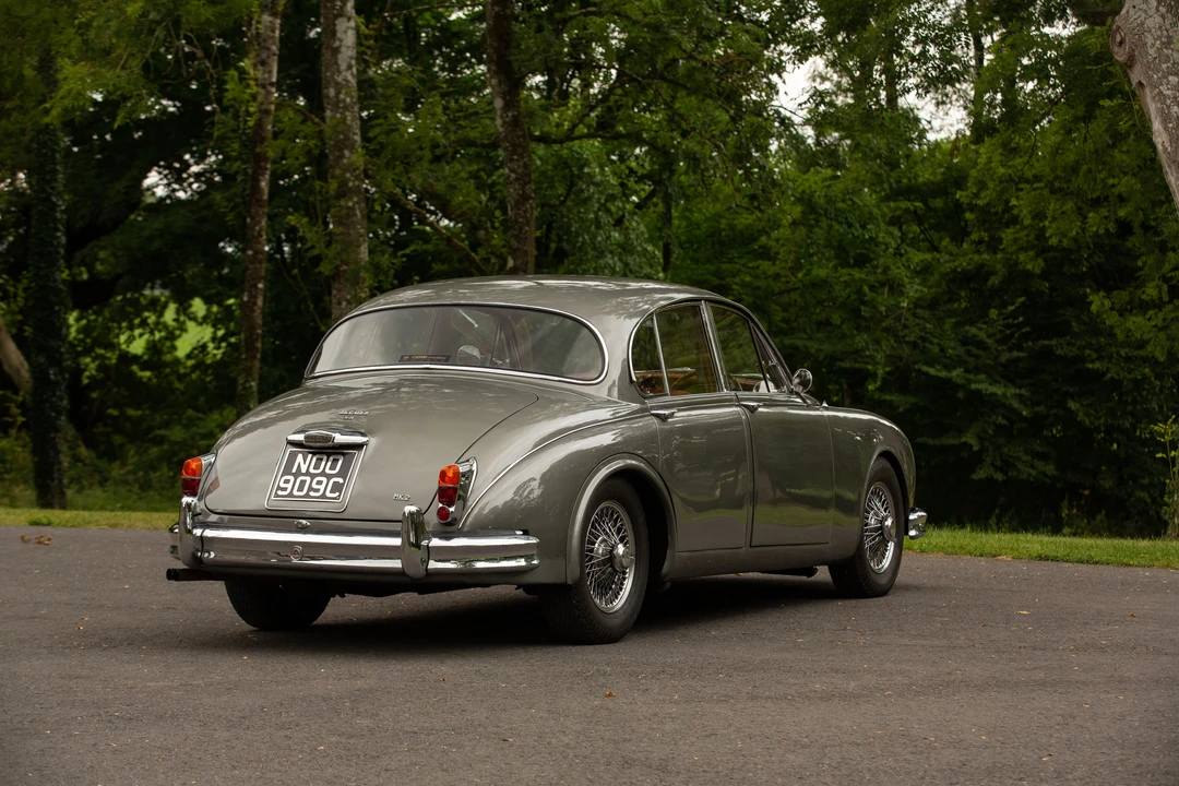 1965 Jaguar Mark II - Image 9 of 31
