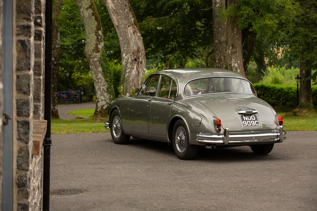 1965 Jaguar Mark II - Image 5 of 31