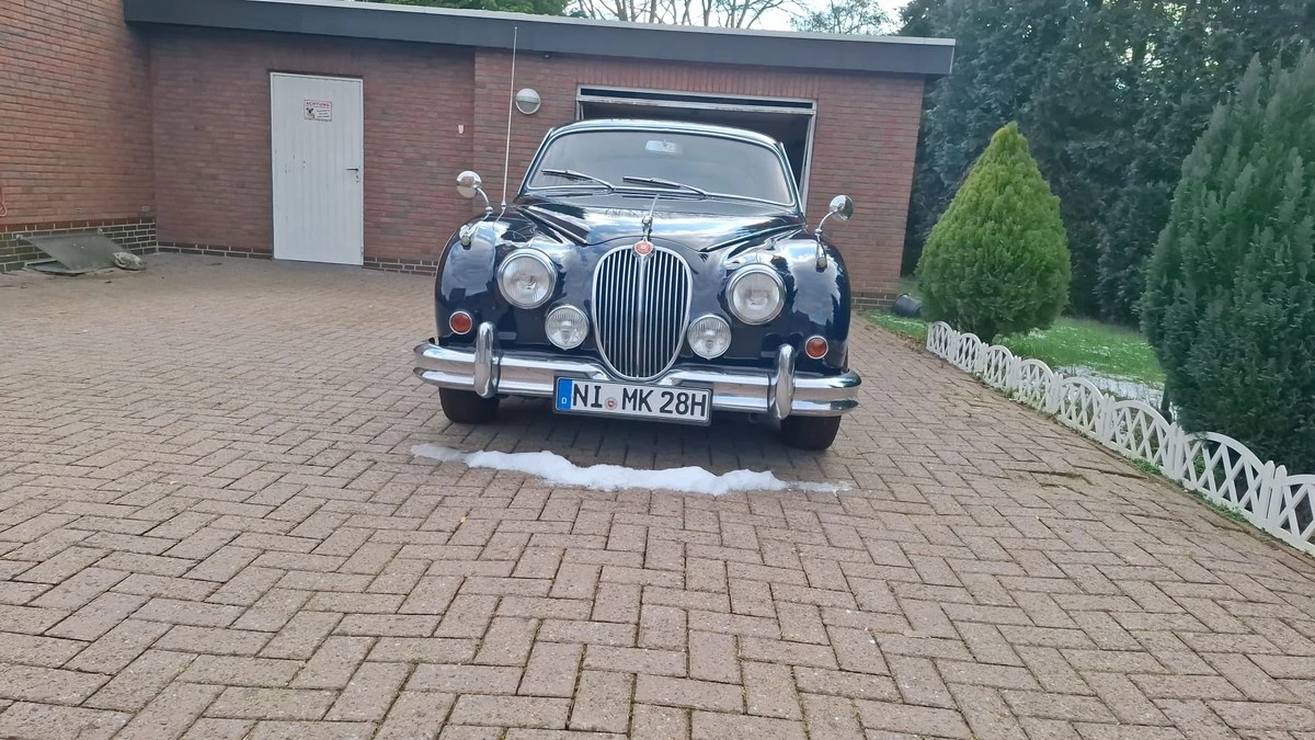 1965 Jaguar Mark II - Image 16 of 30