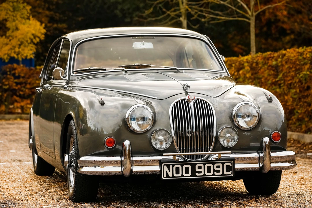 1965 Jaguar Mark II - Image 9 of 31