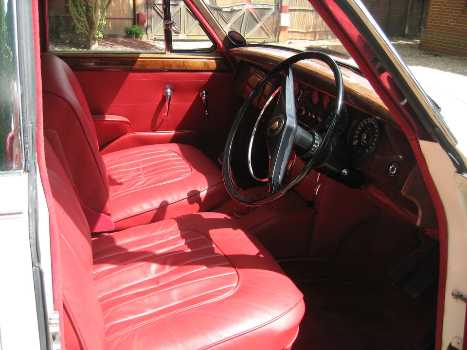 1965 Jaguar Mark II - Image 2 of 3