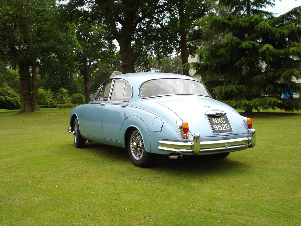 1965 Jaguar Mark II - Image 4 of 4