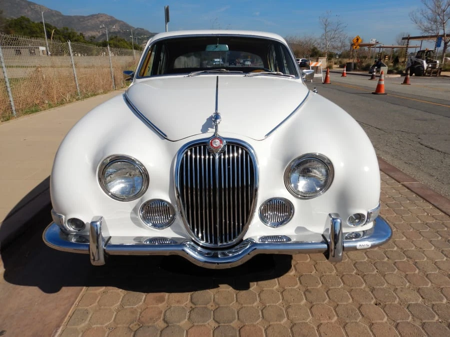 1965 Jaguar E-Type Series 1 - Image 3 of 7