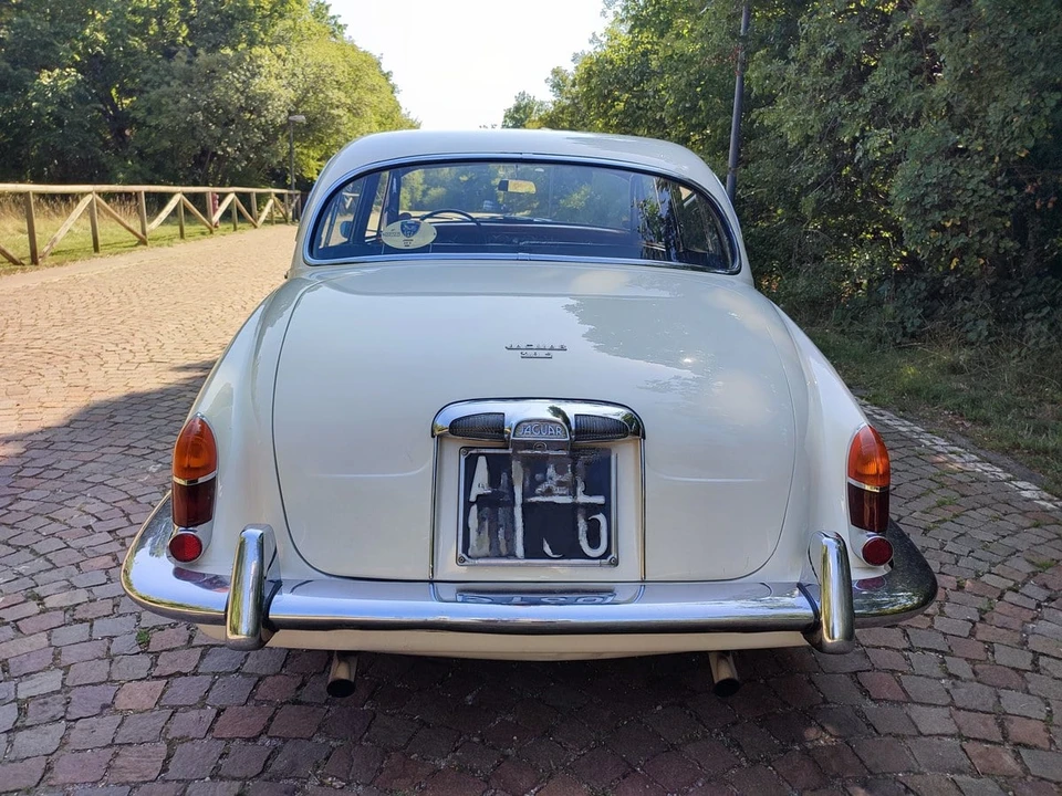 1965 Jaguar S-Type 1st Gen - Image 7 of 30