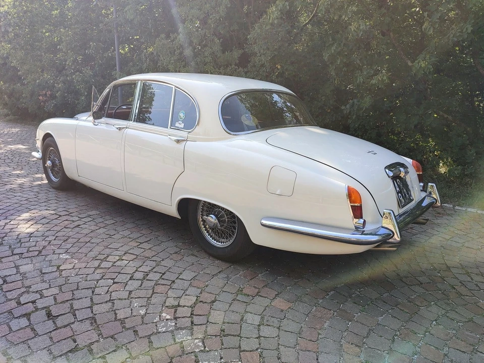 1965 Jaguar S-Type 1st Gen - Image 6 of 30