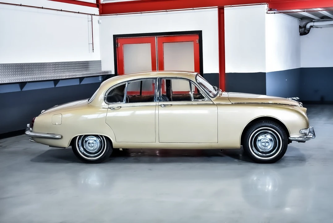 1965 Jaguar S-Type 1st Gen - Image 17 of 30