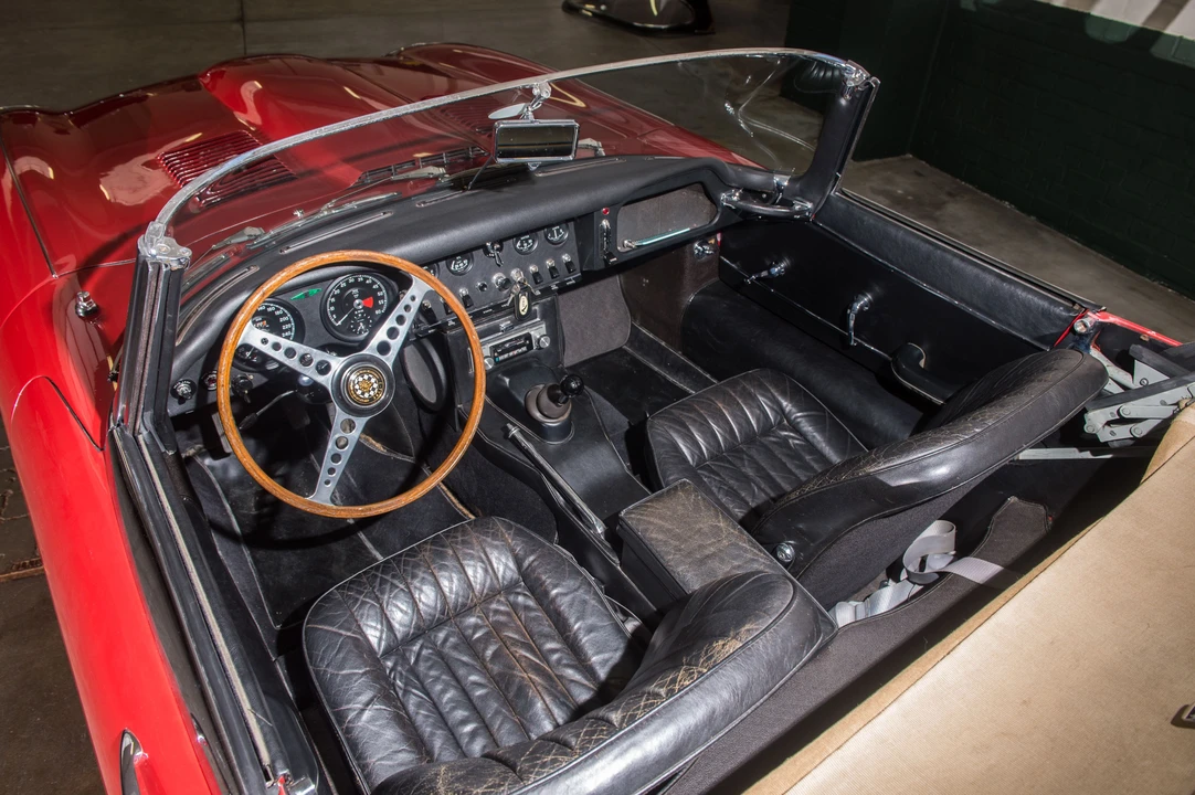 1965 Jaguar E-Type Series 1 - Image 8 of 12