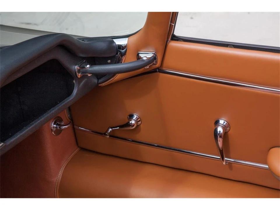 1965 Jaguar E-Type Series 1 - Image 10 of 18