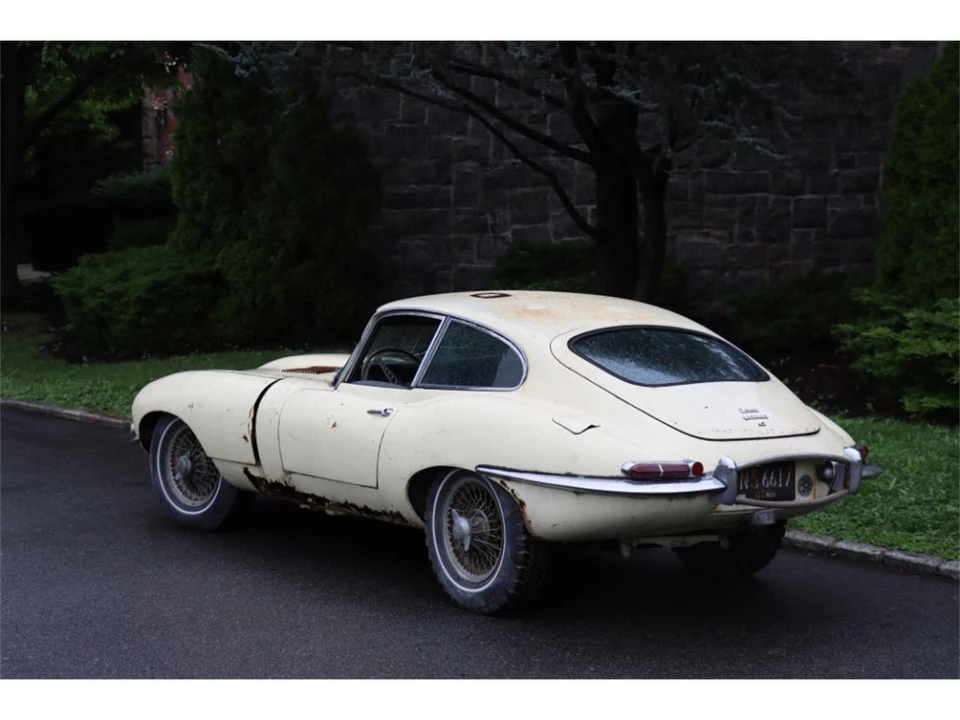1965 Jaguar E-Type Series 1 - Image 6 of 8