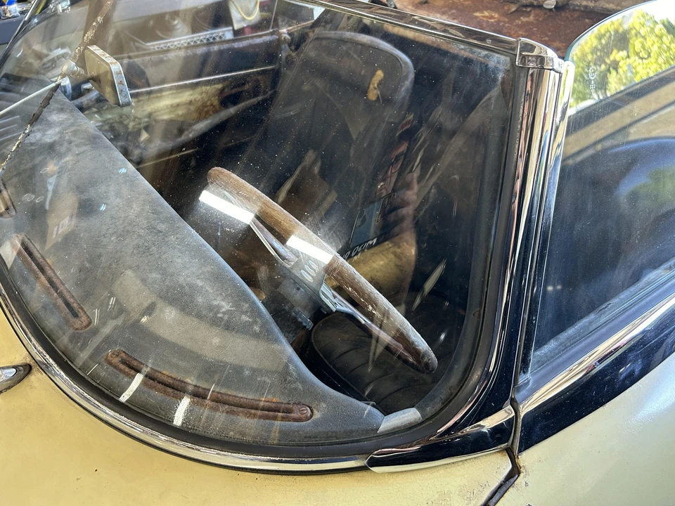 1965 Jaguar E-Type Series 1 - Image 24 of 31