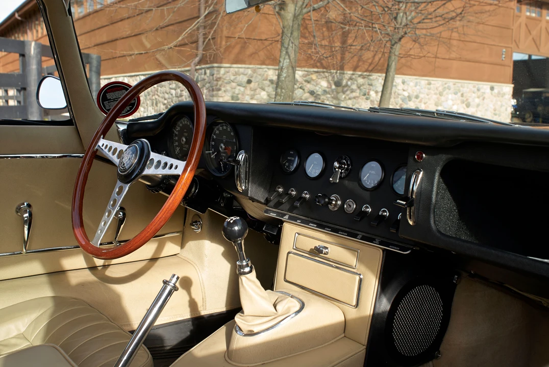 1965 Jaguar E-Type Series 1 - Image 6 of 9