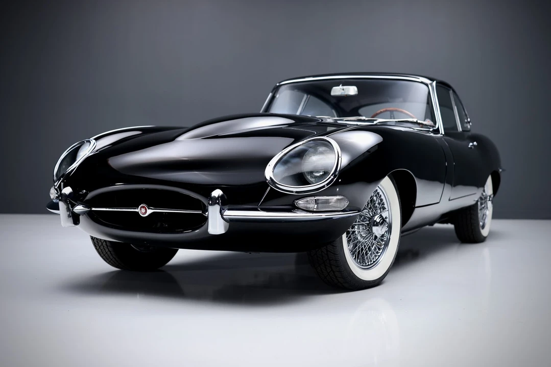 1965 Jaguar E-Type Series 1 - Image 2 of 31
