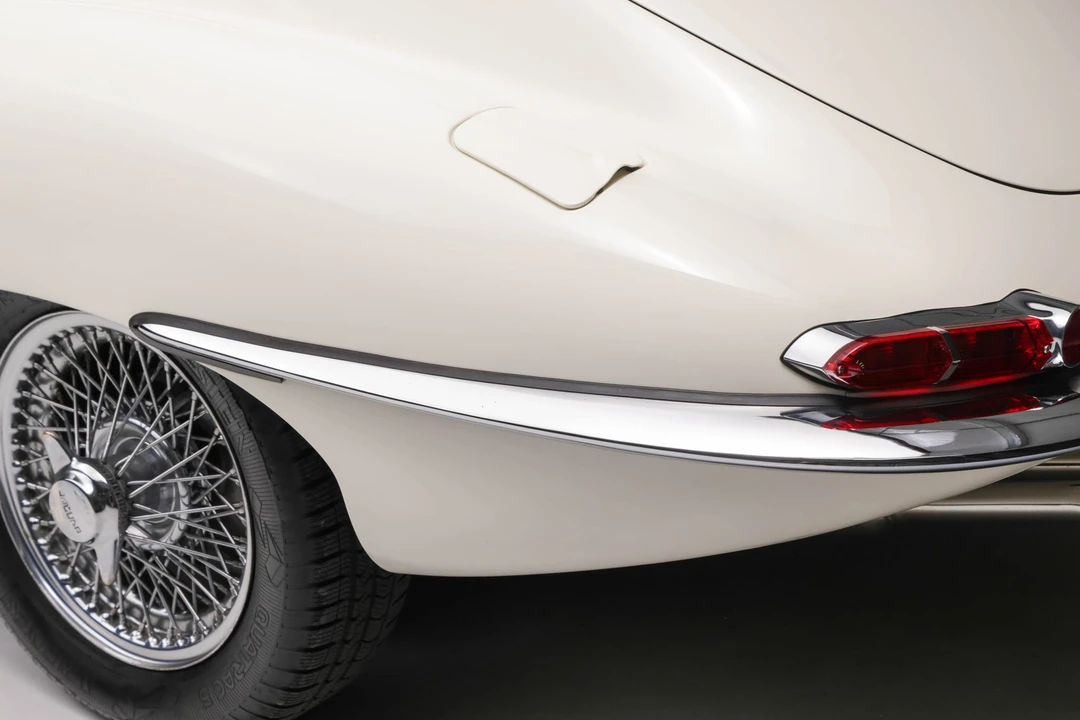 1965 Jaguar E-Type Series 1 - Image 28 of 31