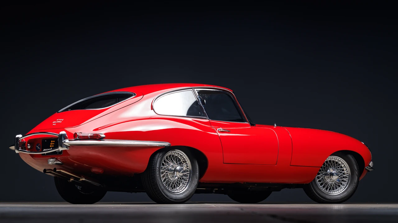 1965 Jaguar E-Type Series 1 - Image 15 of 31