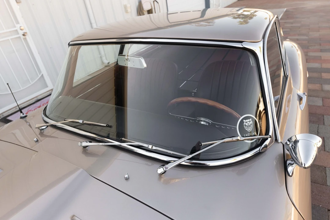 1965 Jaguar E-Type Series 1 - Image 21 of 31