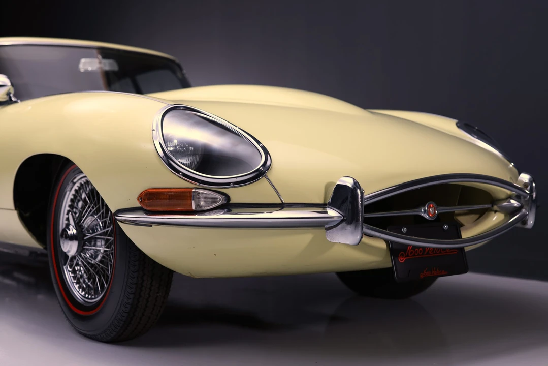 1965 Jaguar E-Type Series 1 - Image 17 of 31