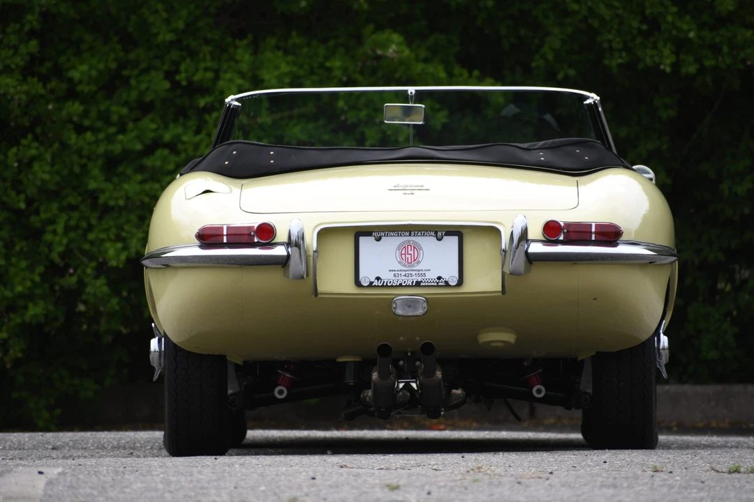 1965 Jaguar E-Type Series 1 - Image 8 of 31