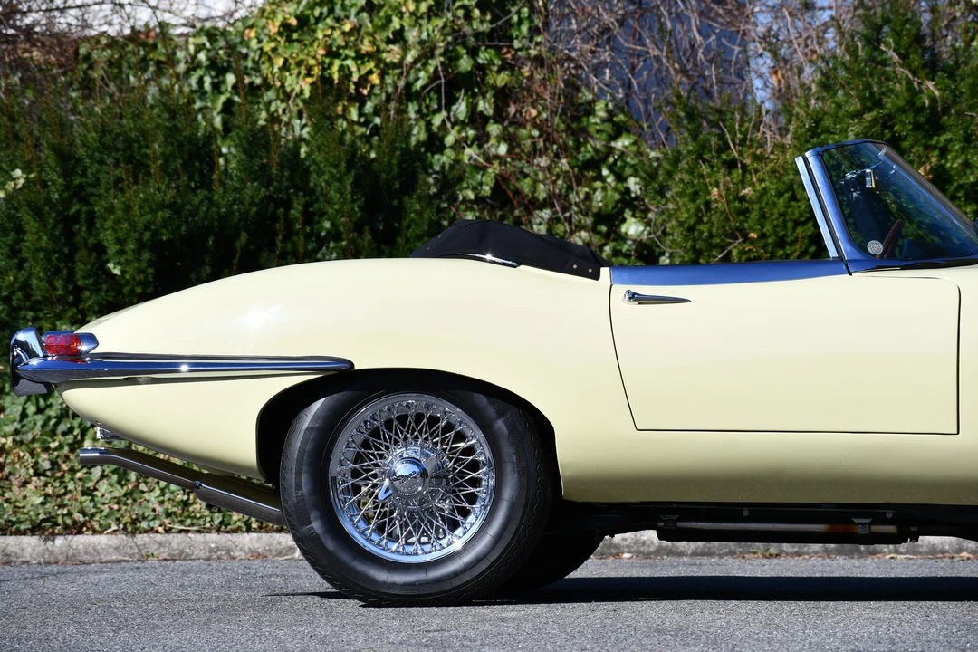 1965 Jaguar E-Type Series 1 - Image 26 of 31