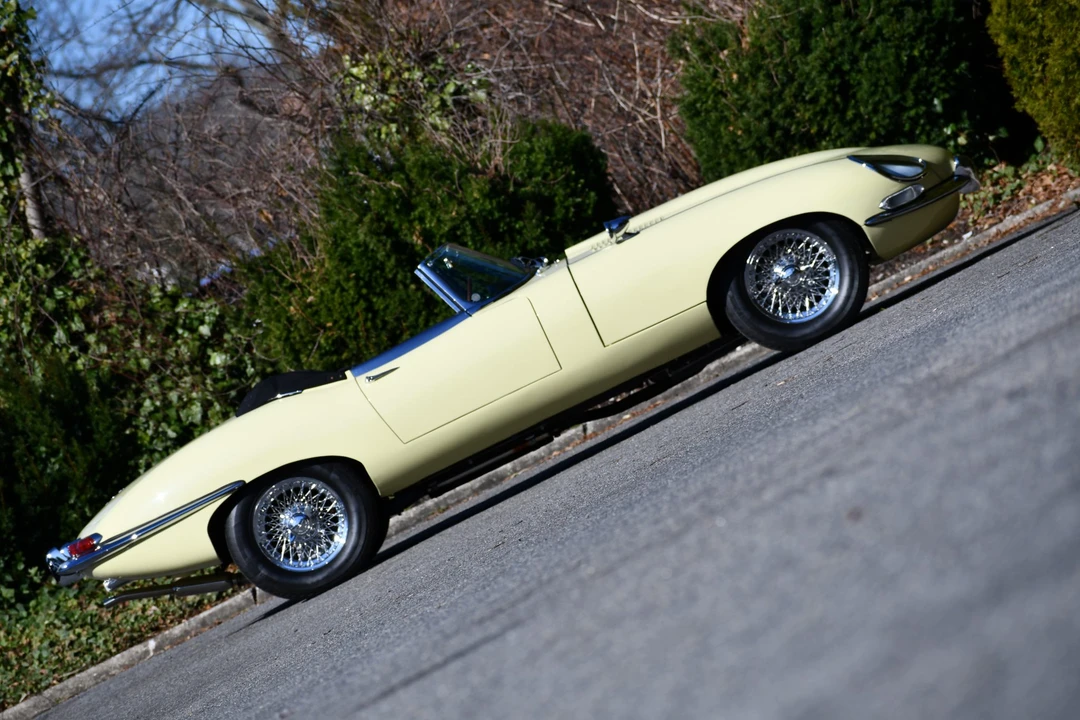 1965 Jaguar E-Type Series 1 - Image 8 of 31