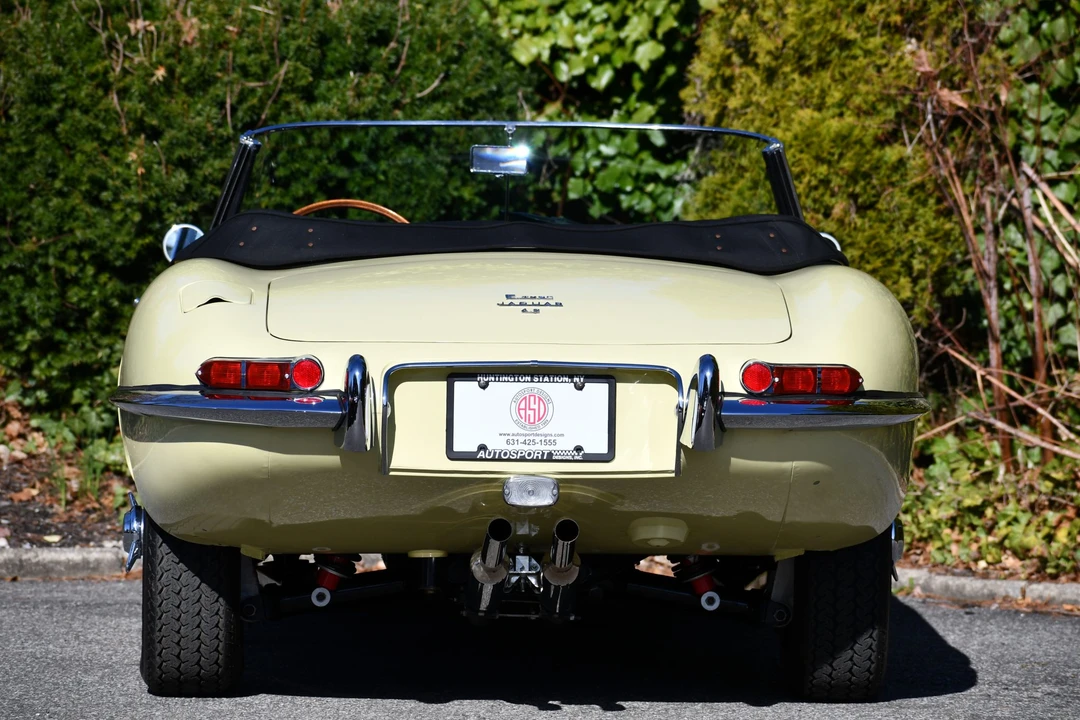 1965 Jaguar E-Type Series 1 - Image 5 of 31