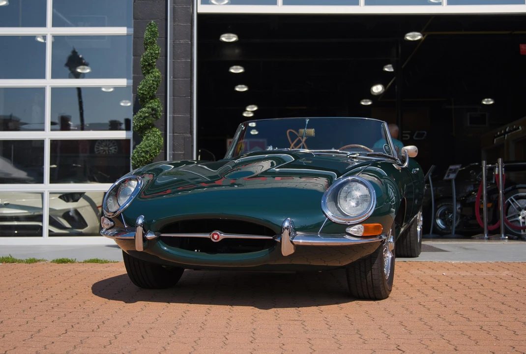 1965 Jaguar E-Type Series 1 - Image 3 of 31