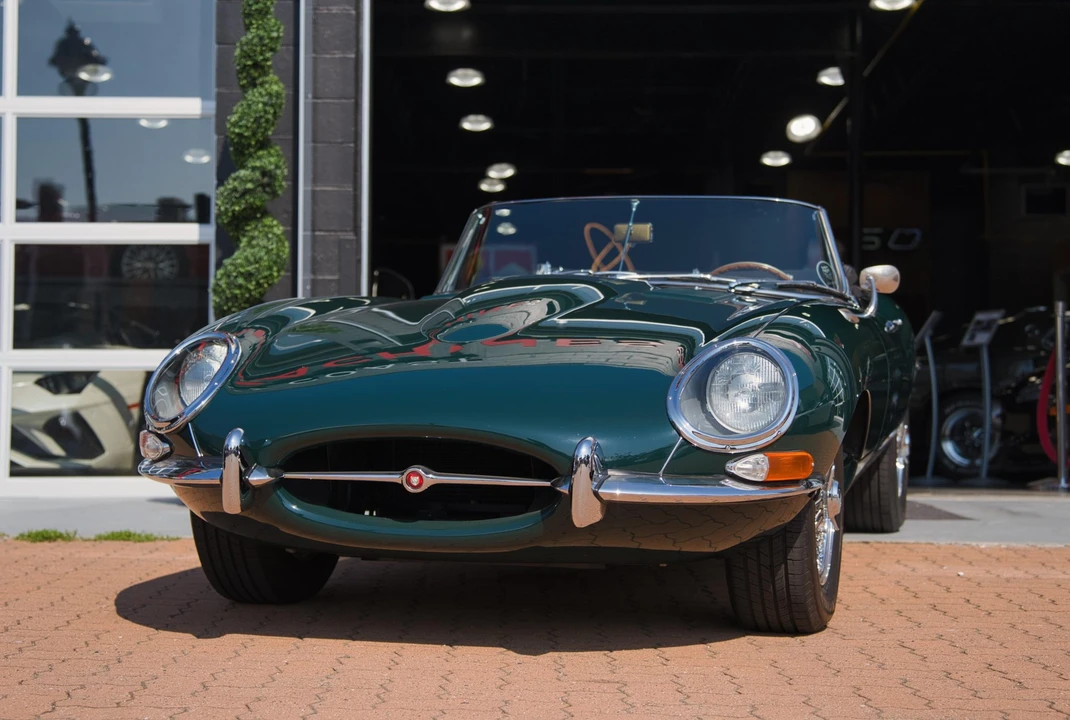 1965 Jaguar E-Type Series 1 - Image 2 of 31