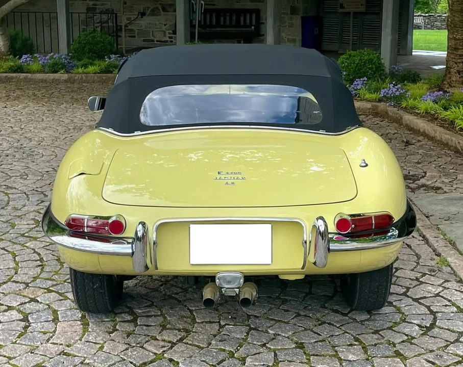 1965 Jaguar E-Type Series 1 - Image 2 of 7