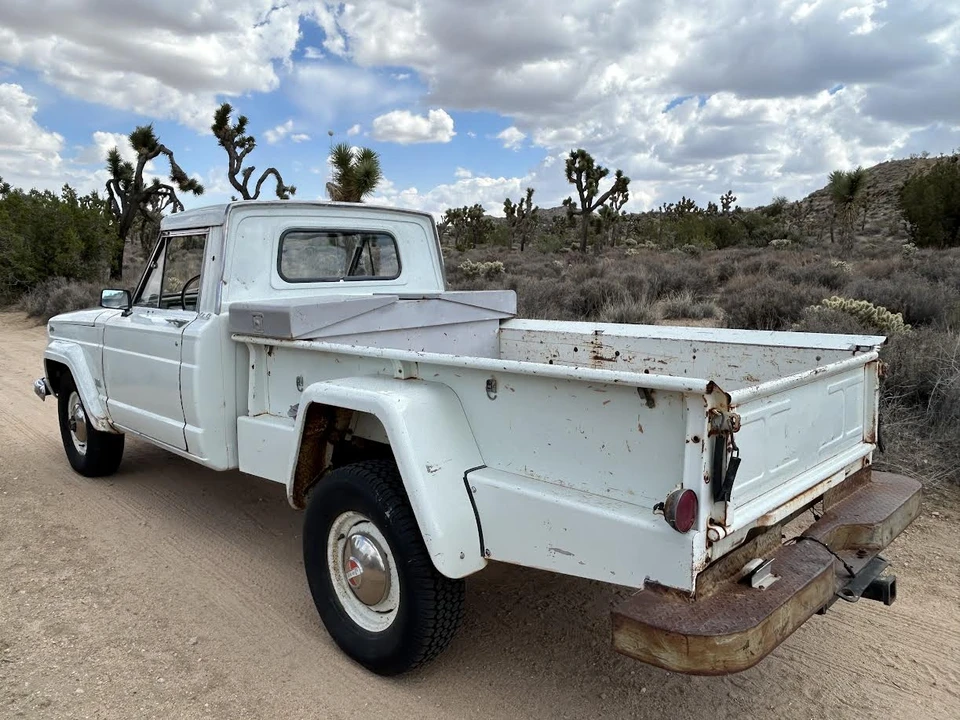1965 Jeep SJ Gladiator - Image 20 of 31