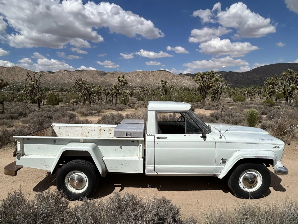 1965 Jeep SJ Gladiator - Image 8 of 31
