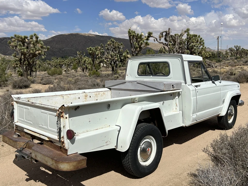 1965 Jeep SJ Gladiator - Image 10 of 31